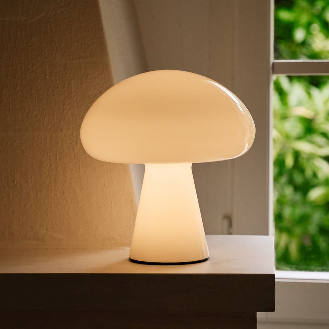 Obello Portable Tischleuchte - GUBI - Terrasse - Design - Glas - Einflammig