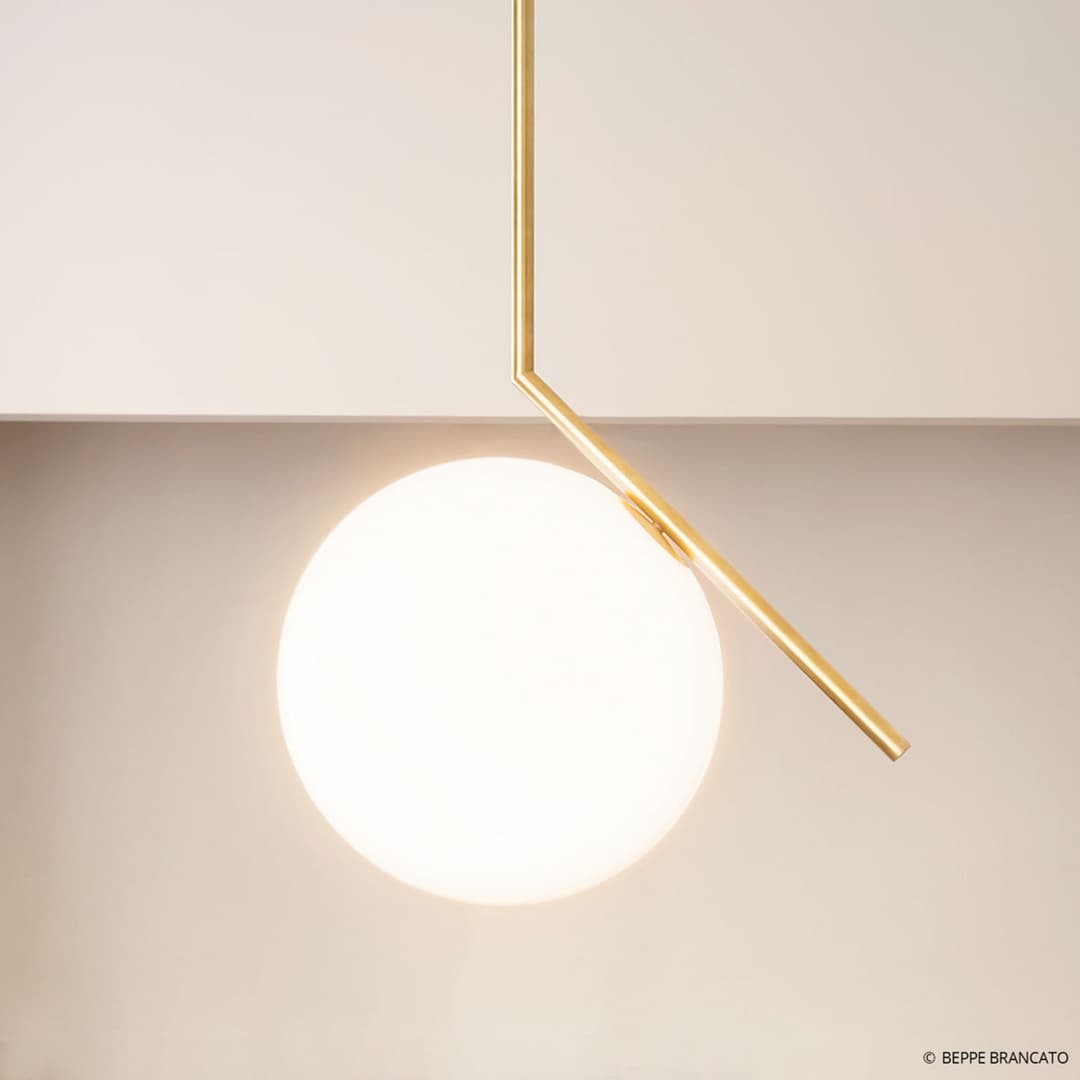 IC S2 Pendelleuchte Messing - Flos - Wohnzimmer - Design - Metall - Kugel