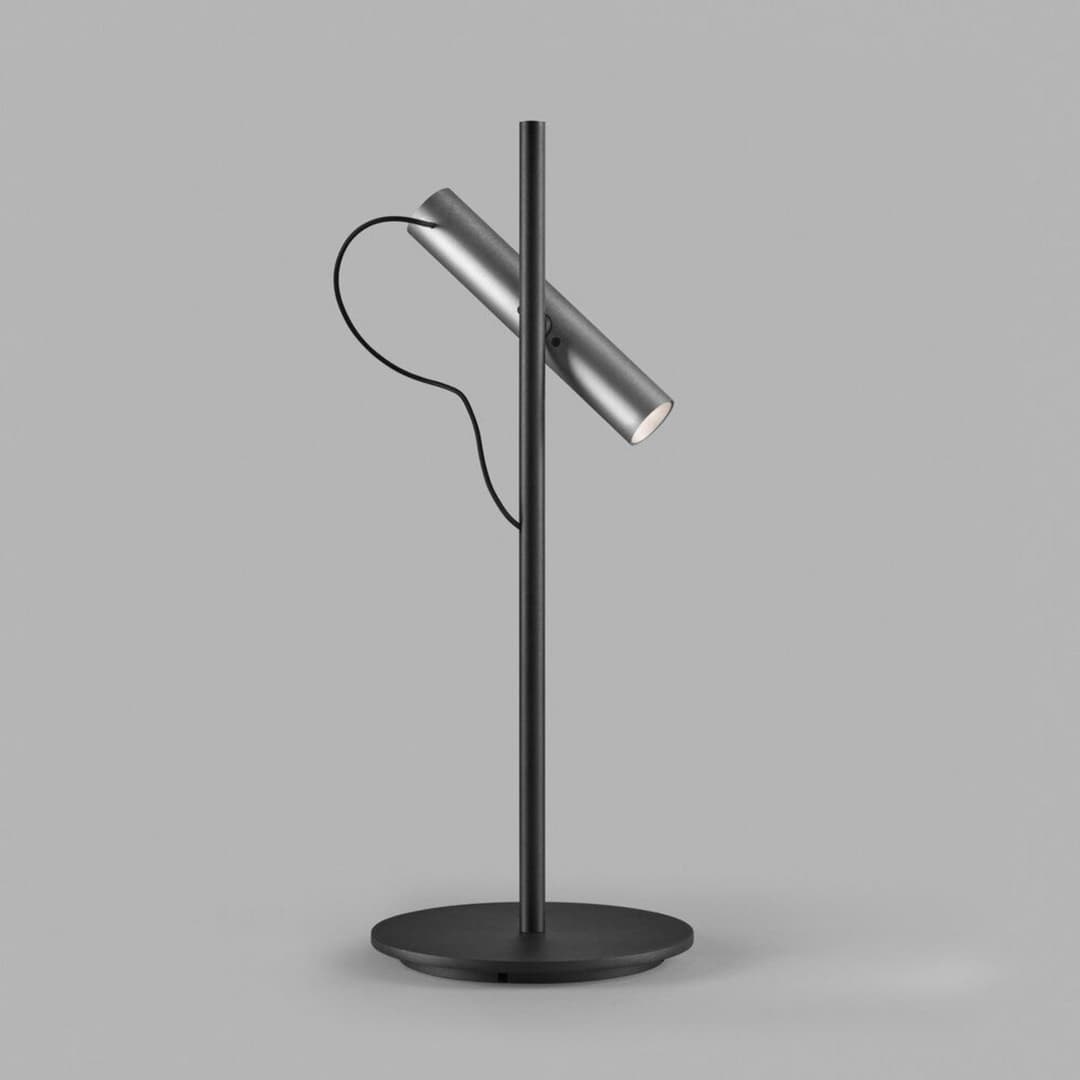 Spirit T1 Tischleuchte Dim. Titanium/Schwarz - LIGHT-POINT - Wohnzimmer - Aluminium