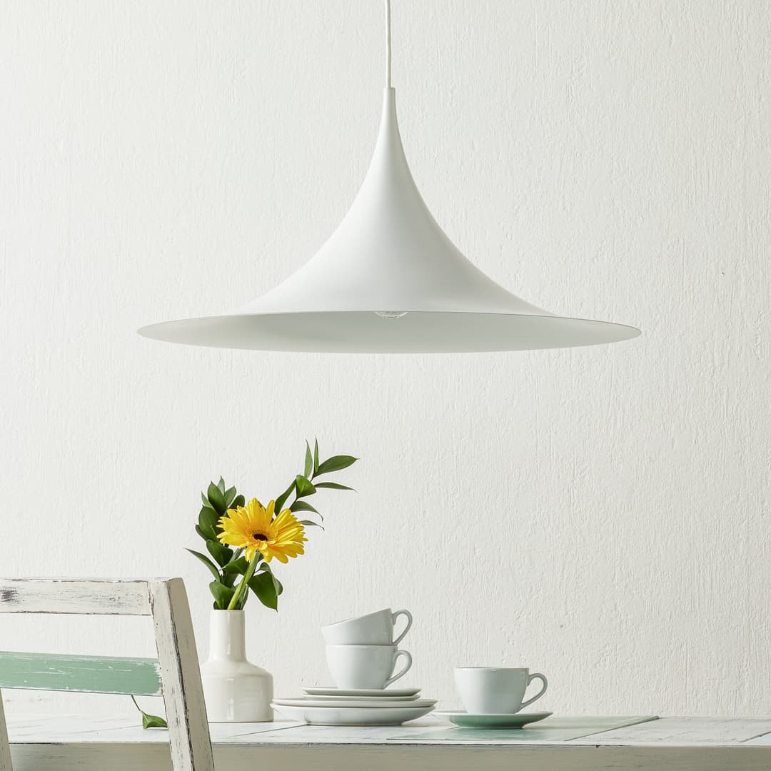 Semi Pendelleuchte Ø60 Matt Weiß - GUBI - Wohnzimmer - Design - Metall - Einflammig