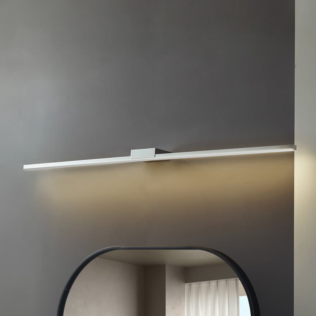 Lucande LED-Spiegellampe Kivana, chrom, Metall, 120cm, IP44 - Badezimmer - Modern - Aluminium - Eckig