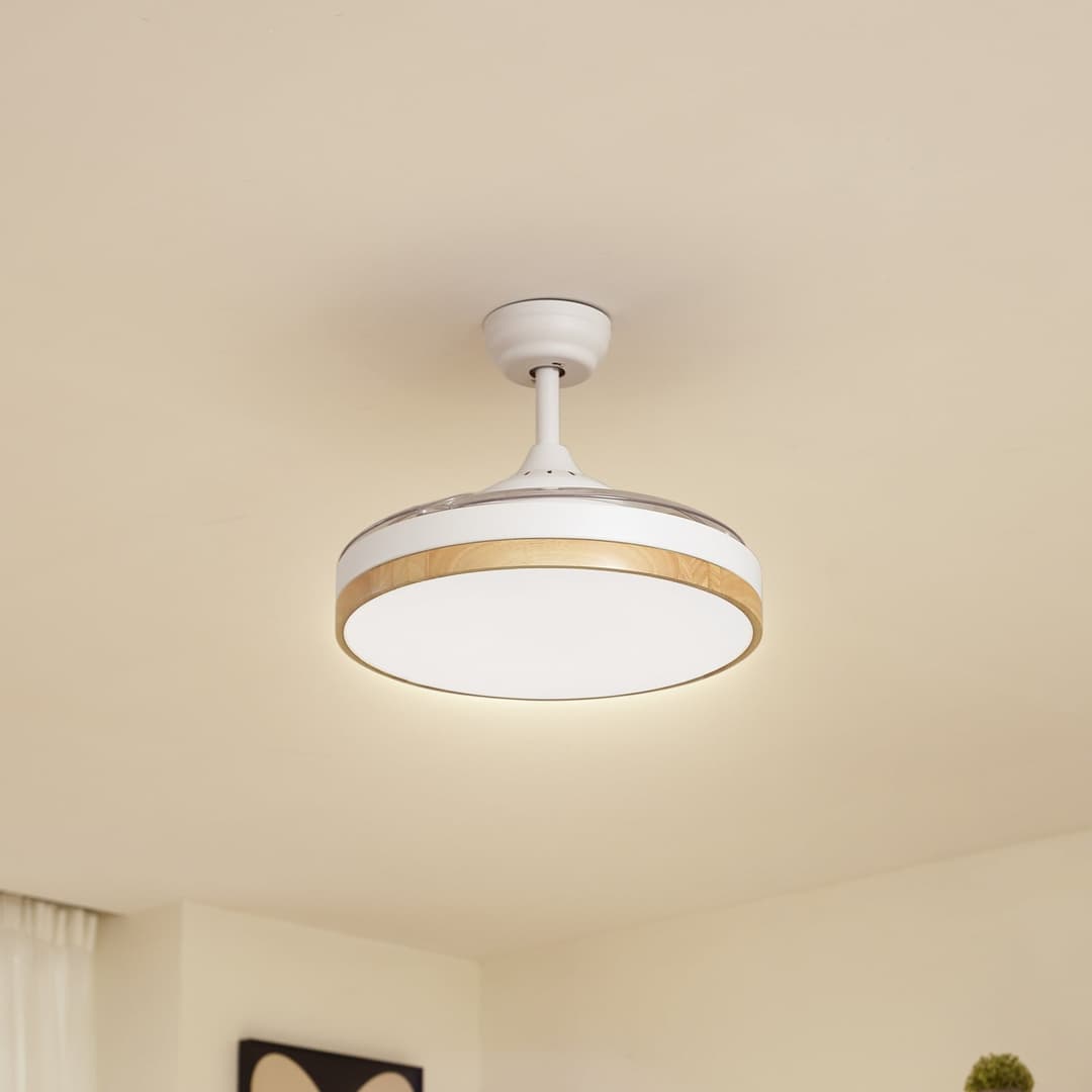 Oras LED-Deckenventilator, weiß, DC, leise, Ø 107 cm - Lindby - Wohnzimmer - Modern - Kunststoff - Einflammig