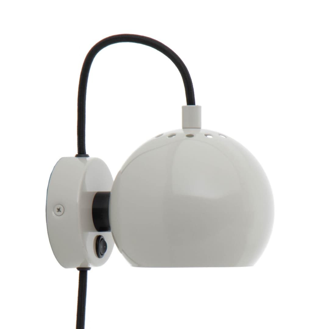 Ball Wandleuchte Glossy Pale Grey - Frandsen Ball Magnet - Wohnzimmer - Design - Metall - Einflammig