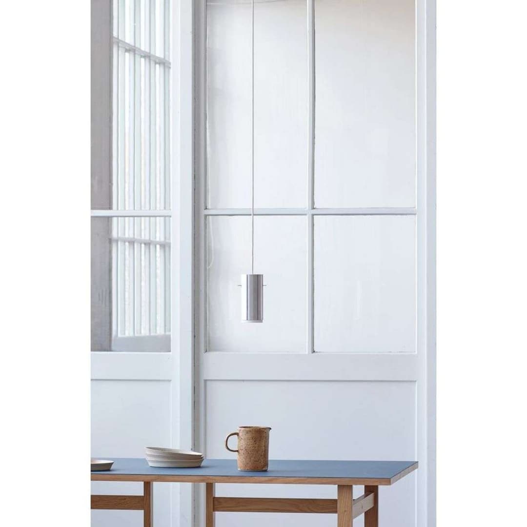 Tube Pendelleuchte Small Brushed Aluminium - Moebe - Wohnzimmer