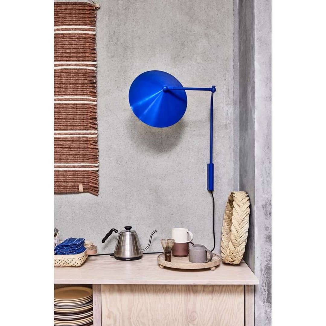 Kasa Wandleuchte, blau, Metall, E27 - OYOY Living Design - Wohnzimmer - Skandinavisch - Einflammig