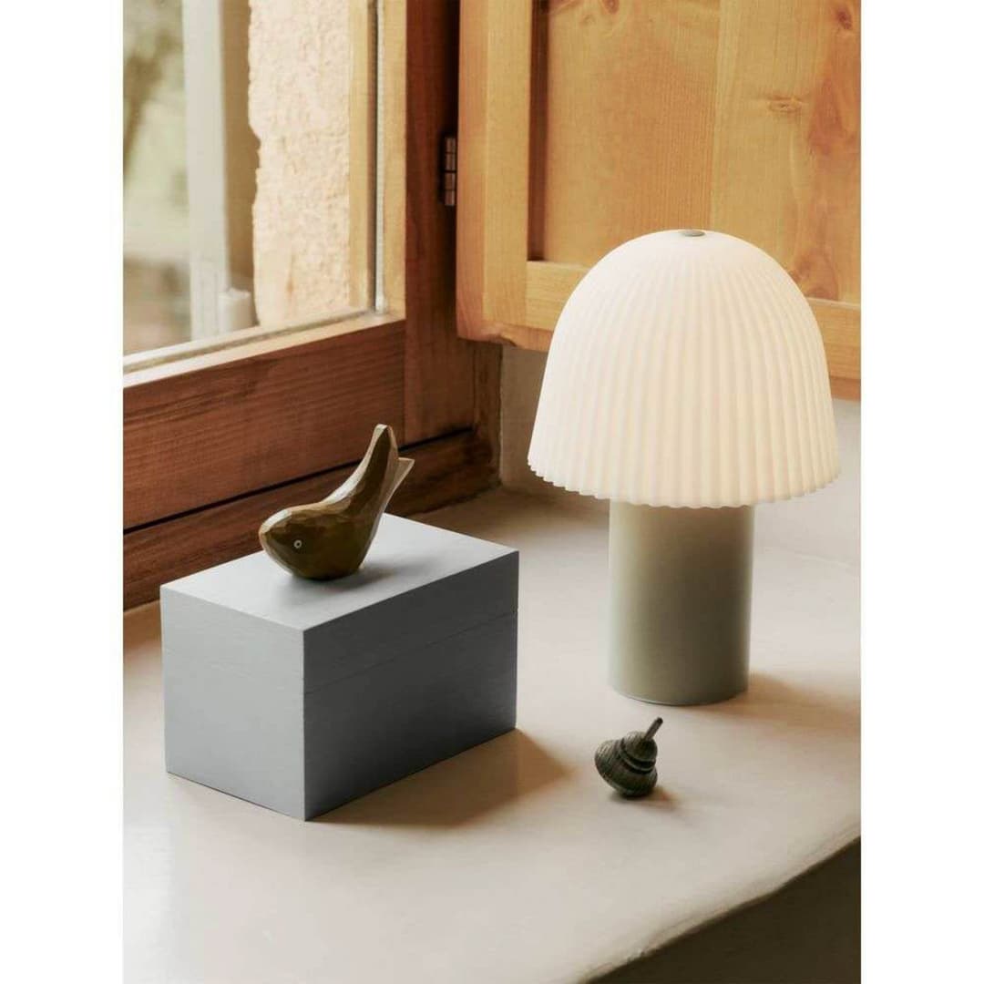 Frill Portable Tischleuchte Cashmere/White - Ferm Living - Wohnzimmer - Metall