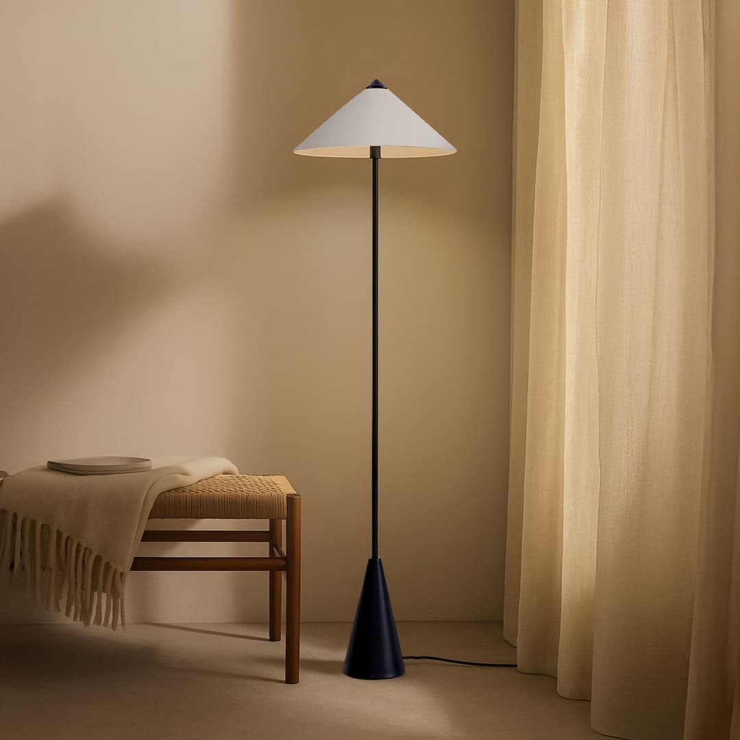 Norvik Stehlampe, Höhe 150 cm, schwarz/grau, Metall - Lindby - Wohnzimmer - Modern