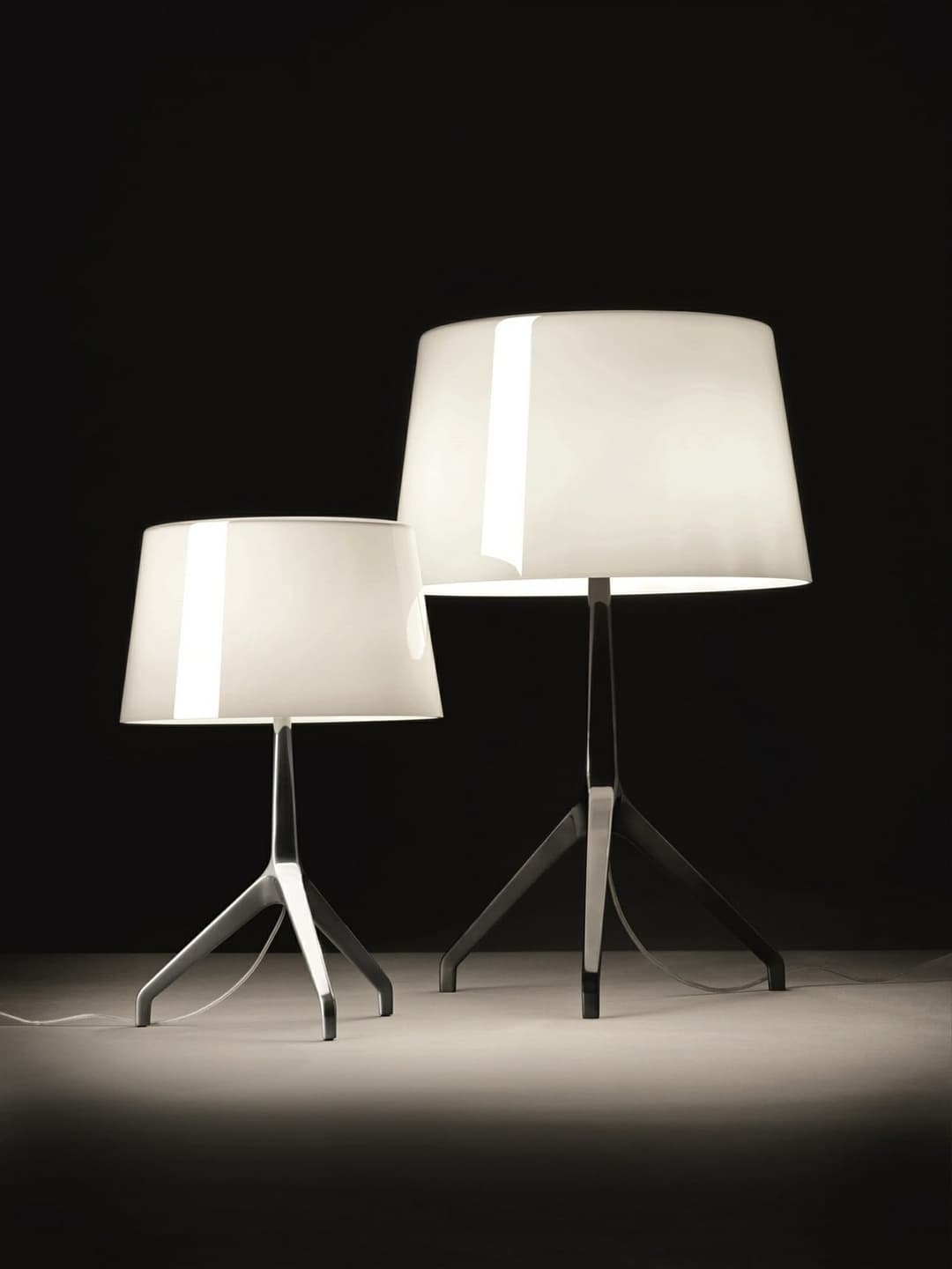 Lumiere XXS Tischleuchte Alu/Weiß - Foscarini - Wohnzimmer - Aluminium