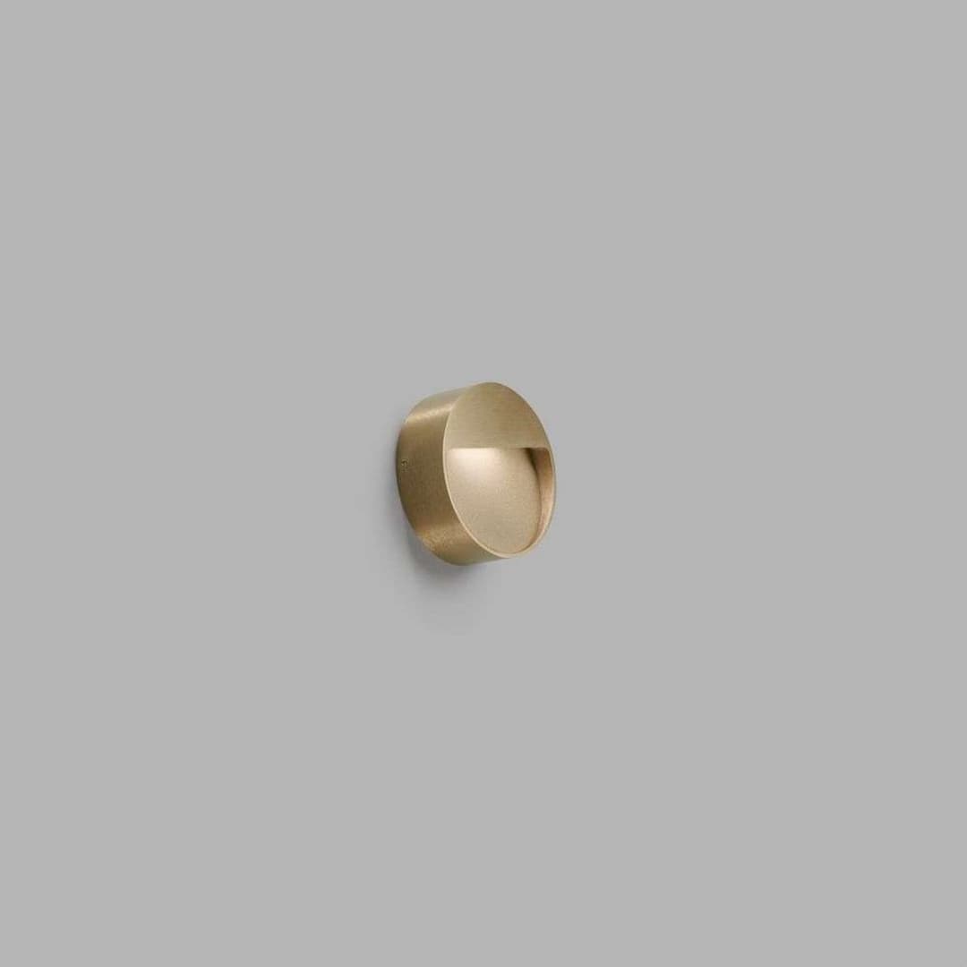 Serious 1 Wandleuchte IP54 2700K Brass - LIGHT-POINT - Balkon - Aluminium