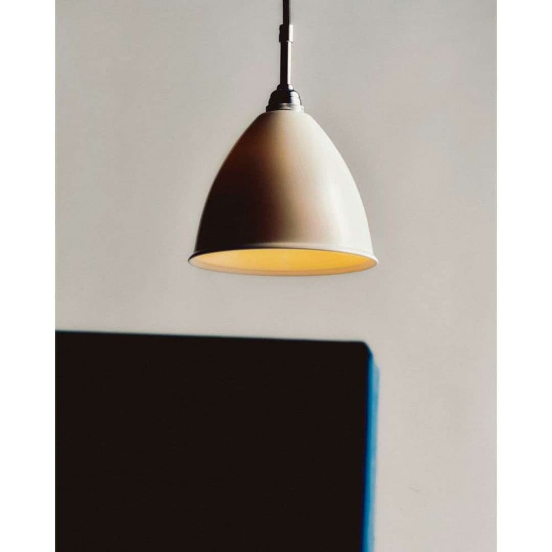 Bestlite BL9 Pendelleuchte, Ø 21 cm, schwarz/opal - GUBI - Wohnzimmer - Metall