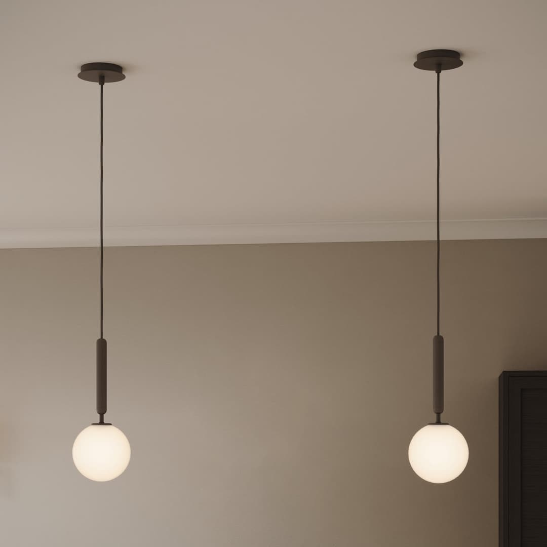 Miira 1 Pendelleuchte Rock Grey/Opal White - Nuura - Wohnzimmer - Design - Glas - Kugel