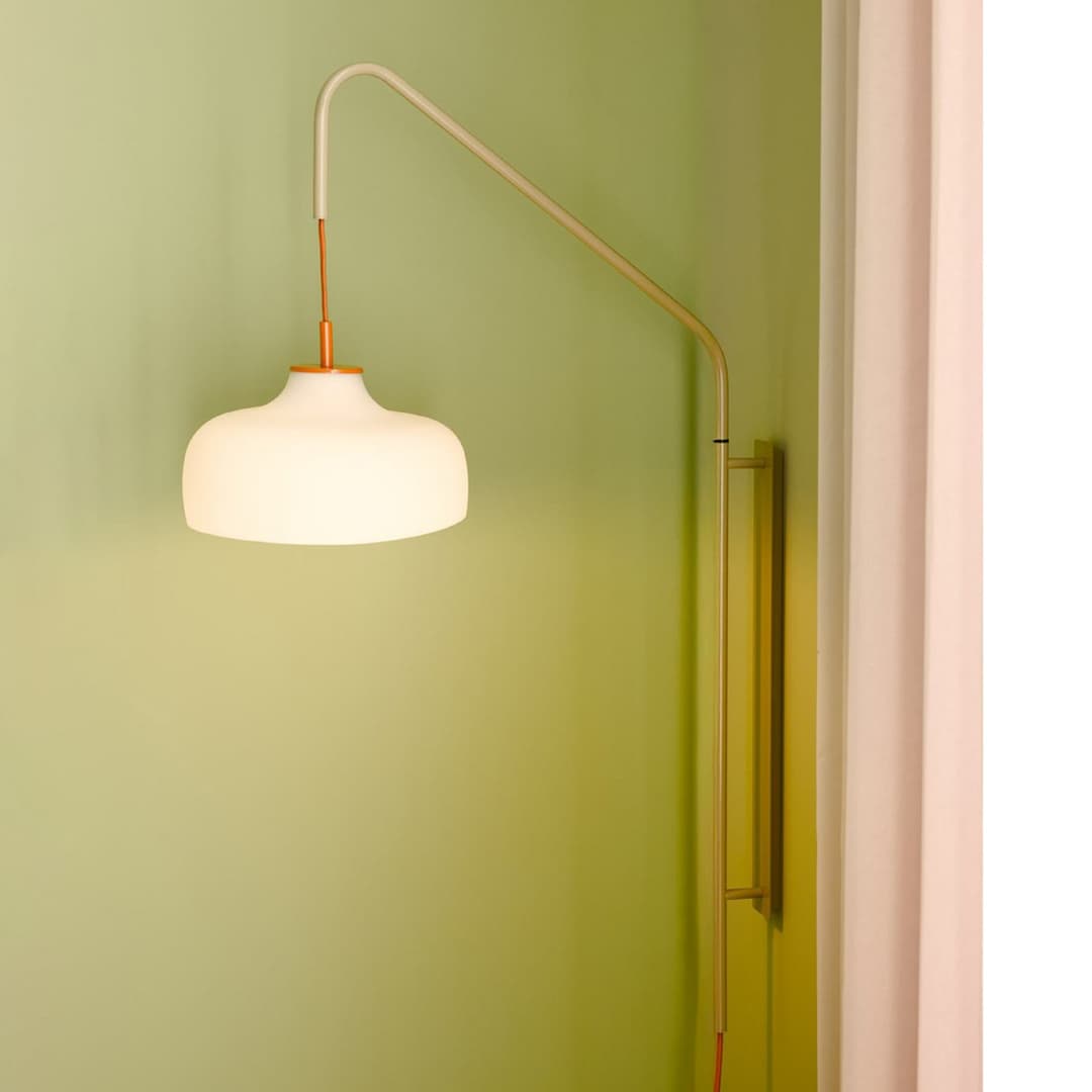 Current Wandleuchte, sand hell, Ausladung 71 cm - HÜBSCH - Wohnzimmer - Modern - Glas - Einflammig