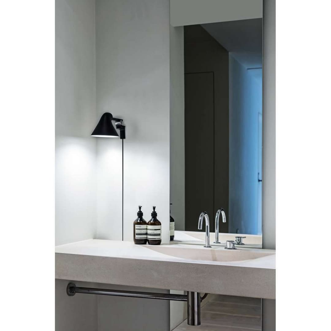 NJP Box LED Wandleuchte 2700K HW Short Black - Louis Poulsen - Wohnzimmer - Aluminium