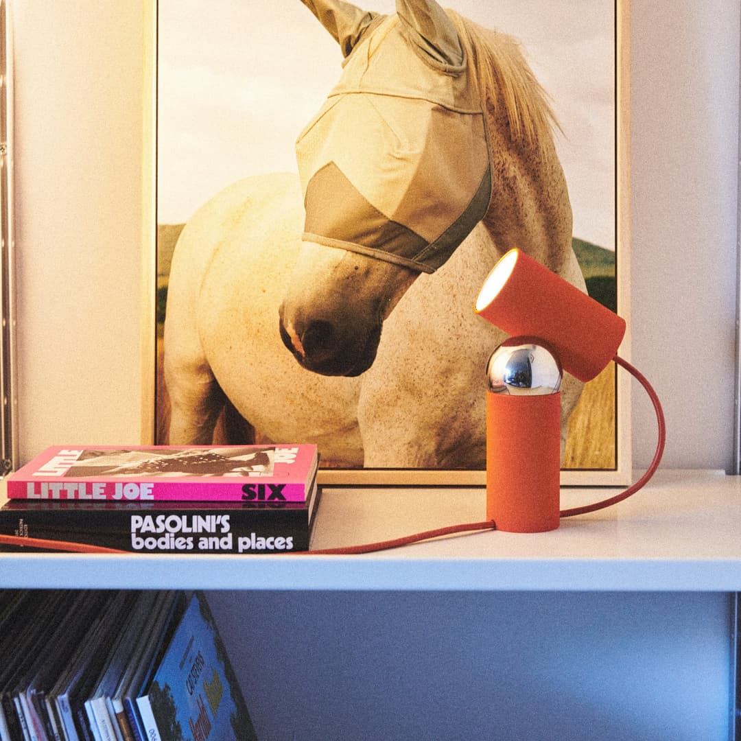 Tischlampe Bilboquet, rot, 20 cm hoch, drehbar, GU10 - Flos - Wohnzimmer - Design - Kunststoff - Einflammig