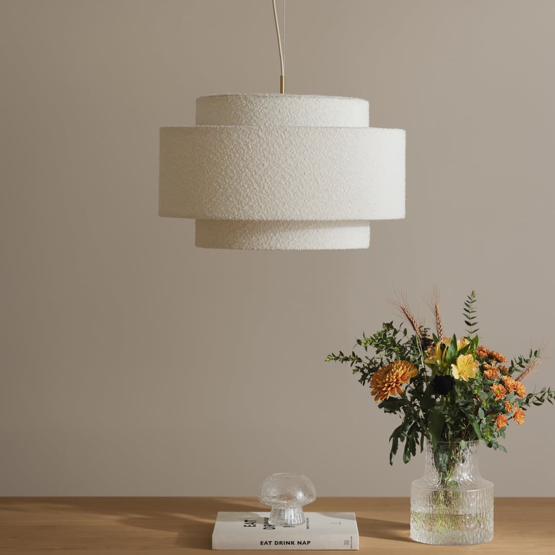 Noah Bouclé Hängeleuchte Ø 50 cm weiß Textil - Globen Lighting - Wohnzimmer - Design - Stoff / Textil - Einflammig