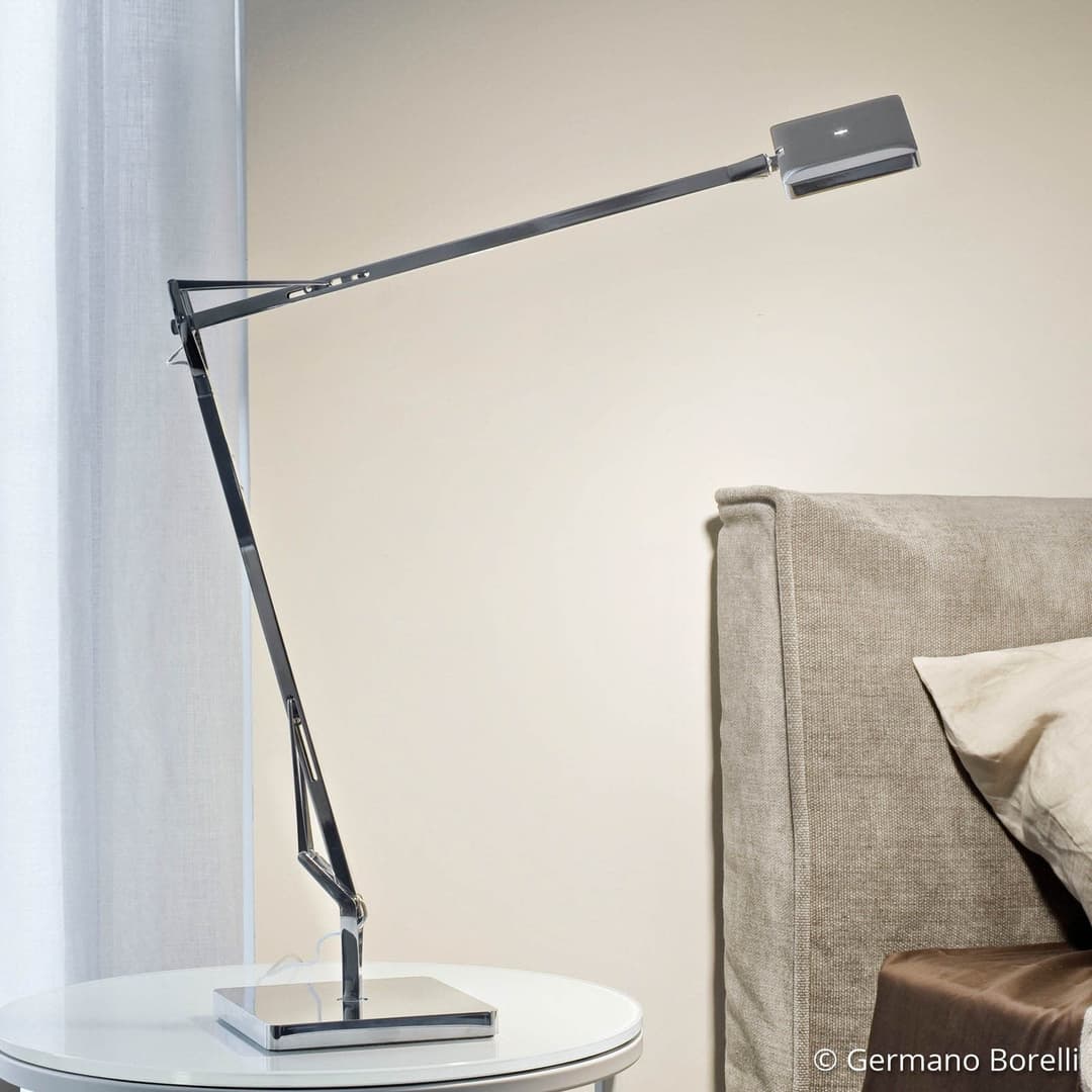 Kelvin Edge LED Tischleuchte Titan - Flos - Arbeitszimmer / Büro - Design - Metall - Einflammig