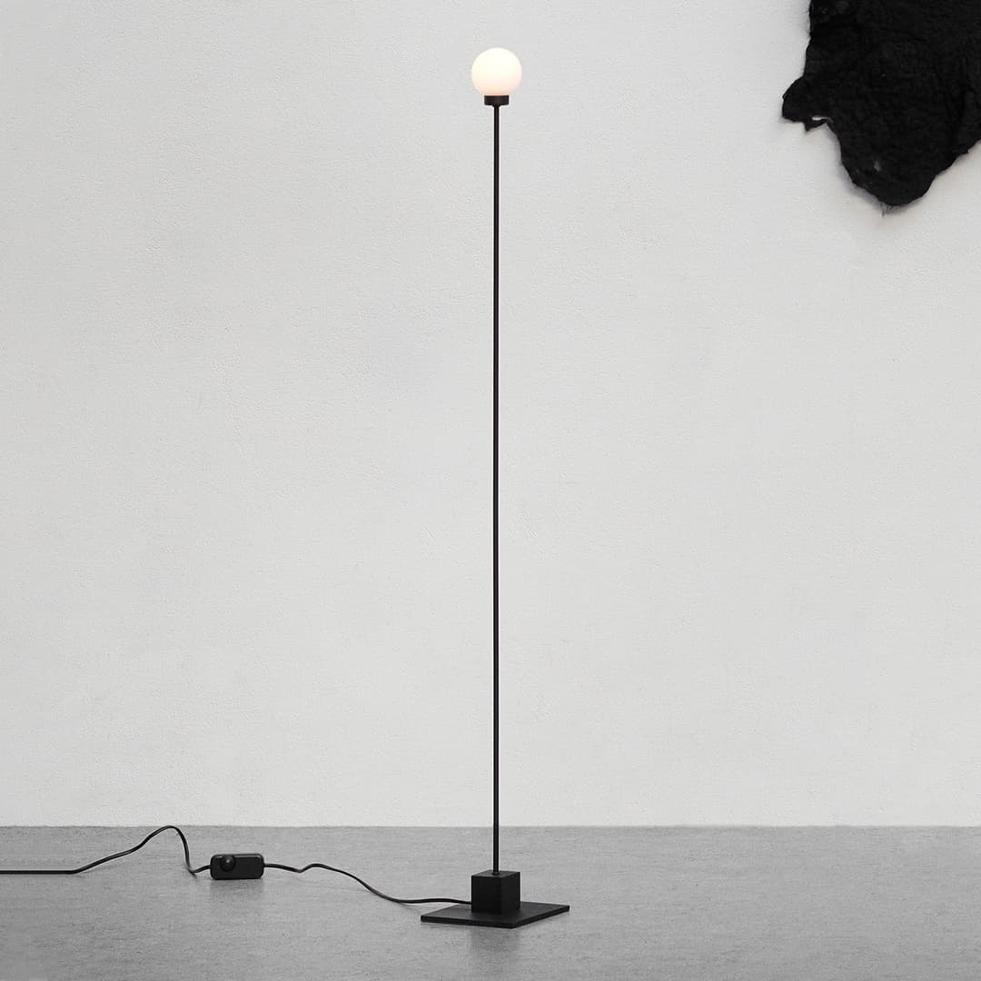 Snowball D8 Stehleuchte Black - Northern - Wohnzimmer - Design - Metall - Einflammig