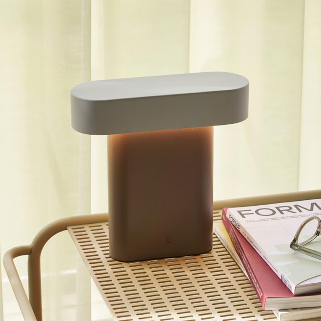 Sleek Tischleuchte Brown/Light Grey - Hübsch - Wohnzimmer - Design - Metall - Einflammig