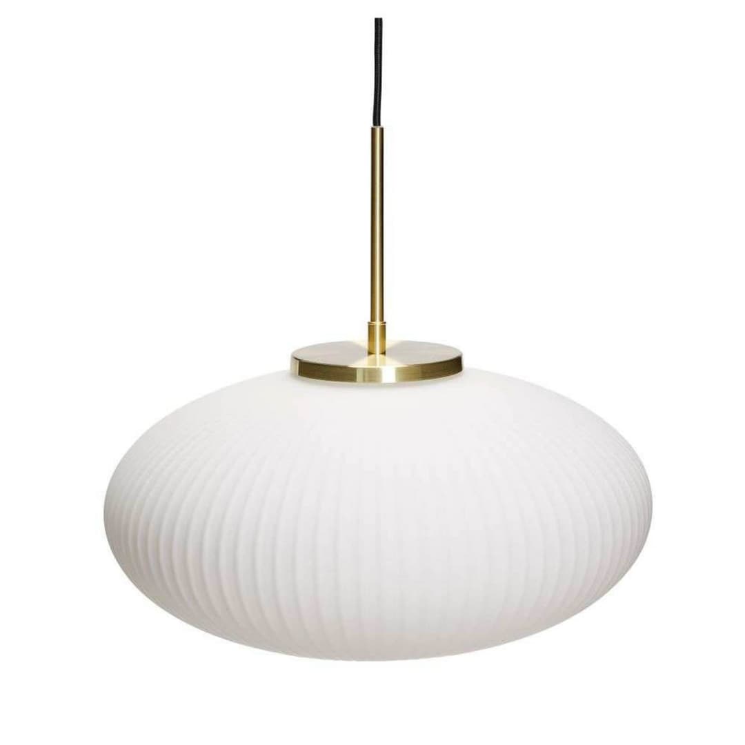 Serene Pendelleuchte Ellipse, Ø40 cm, opal/messing - Hübsch - Wohnzimmer - Glas