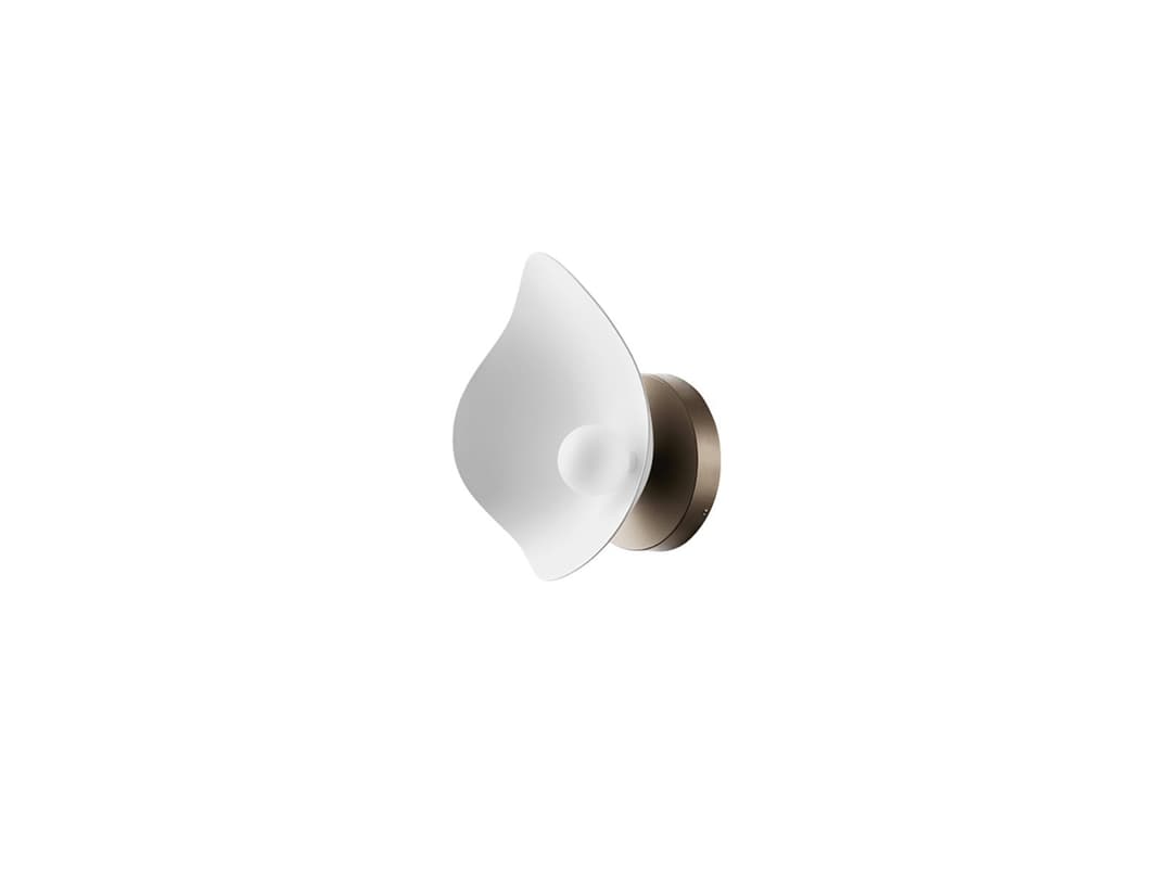 Florii 1 LED-Wandlampe, Höhe 22 cm, bronze dunkel/weiß - Nuura - Wohnzimmer - Skandinavisch - Metall - Einflammig