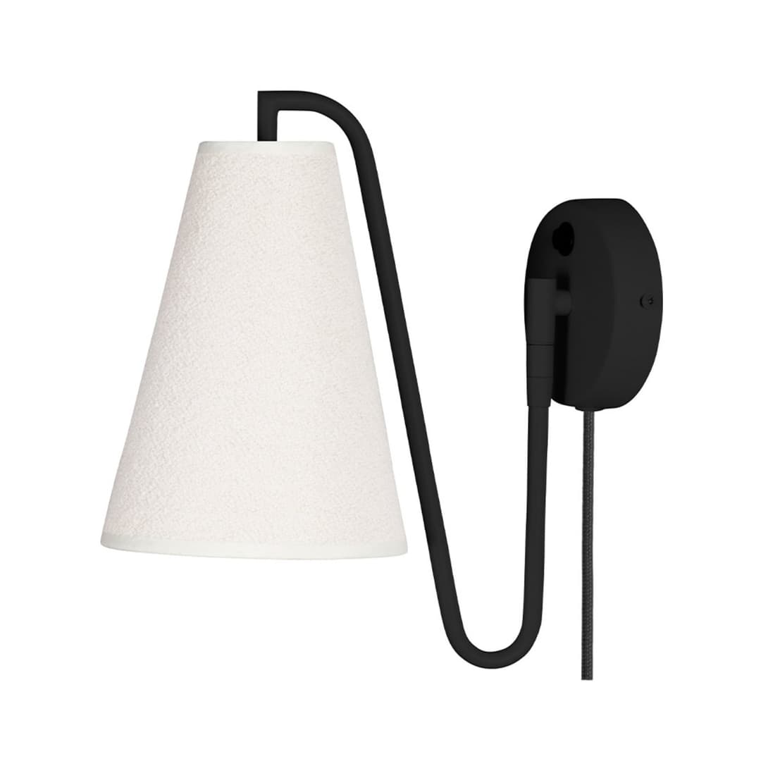 Lou Wandleuchte Bouclé Weiß/Schwarz - Globen Lighting - Wohnzimmer - Design - Stoff / Textil