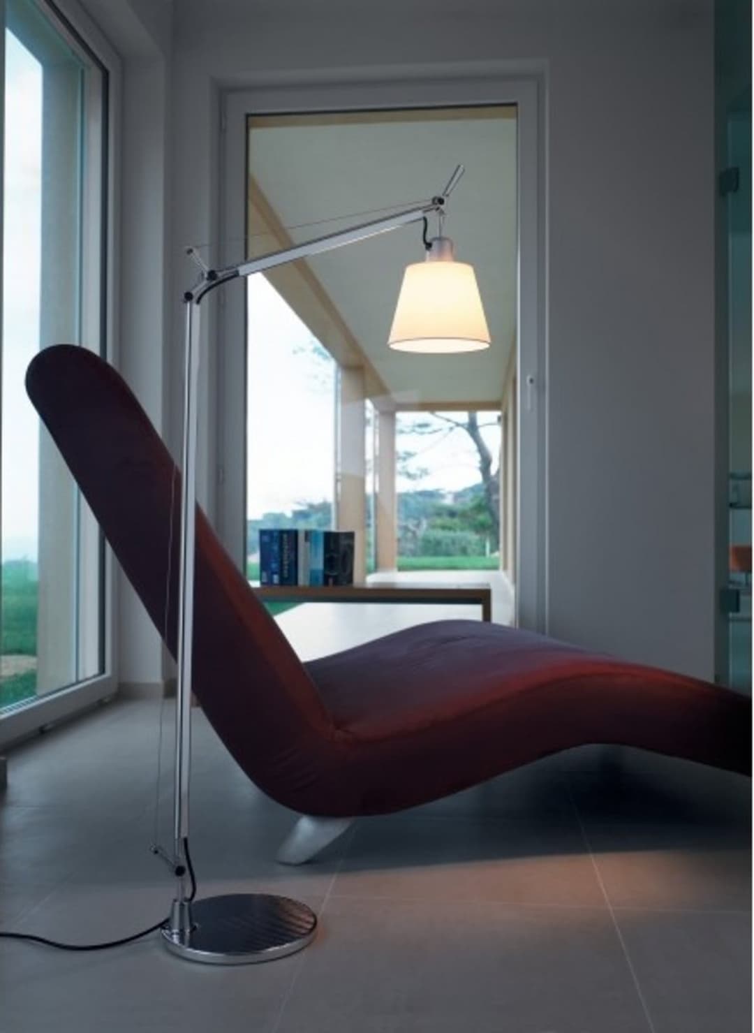 Tolomeo Basculante Stehleuchte, Satin, H108 cm - Artemide - Wohnzimmer - Aluminium
