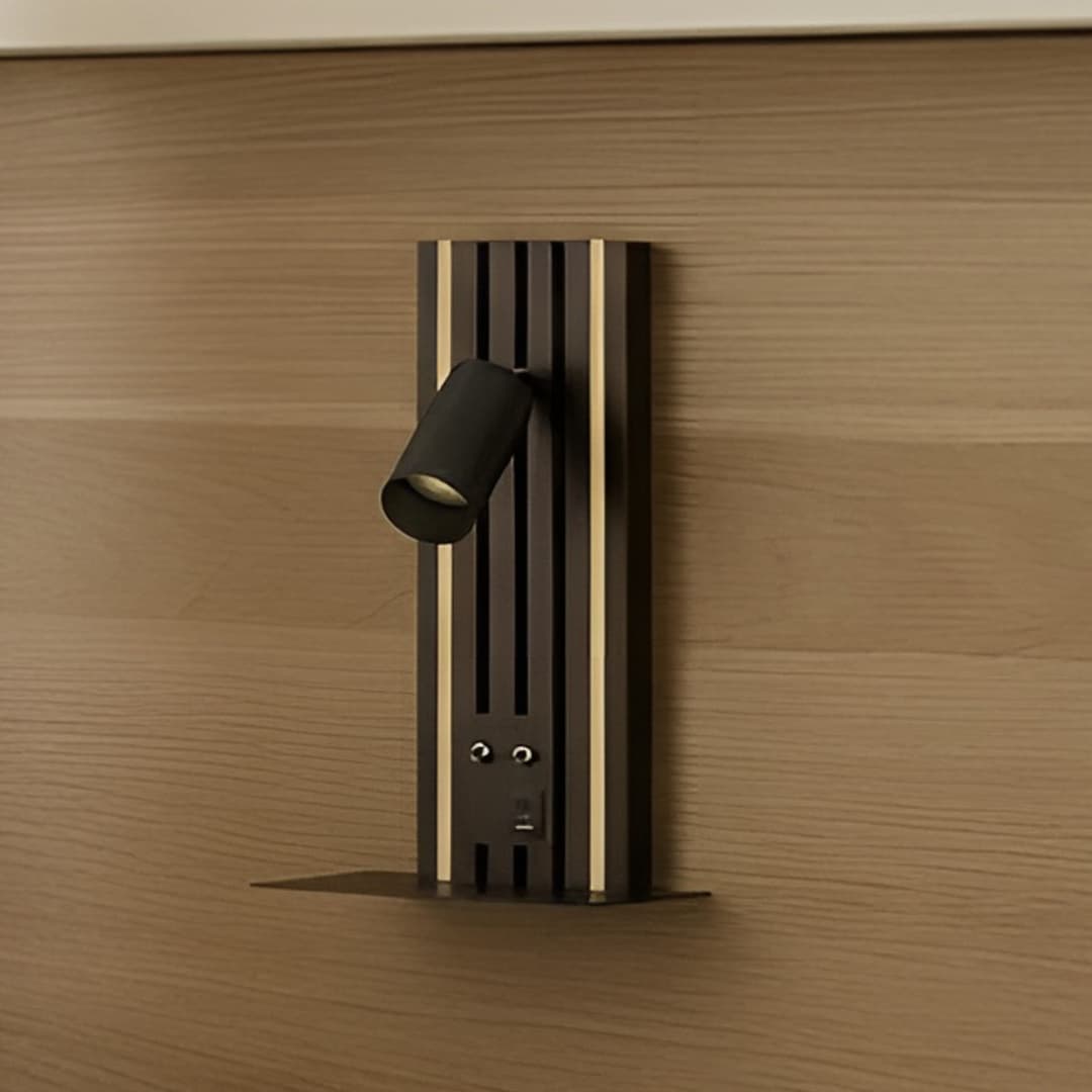 Tiron LED-Wandleuchte, Höhe 35 cm, Eiche, USB - Lucande - Wohnzimmer - Modern - Holz - Einflammig