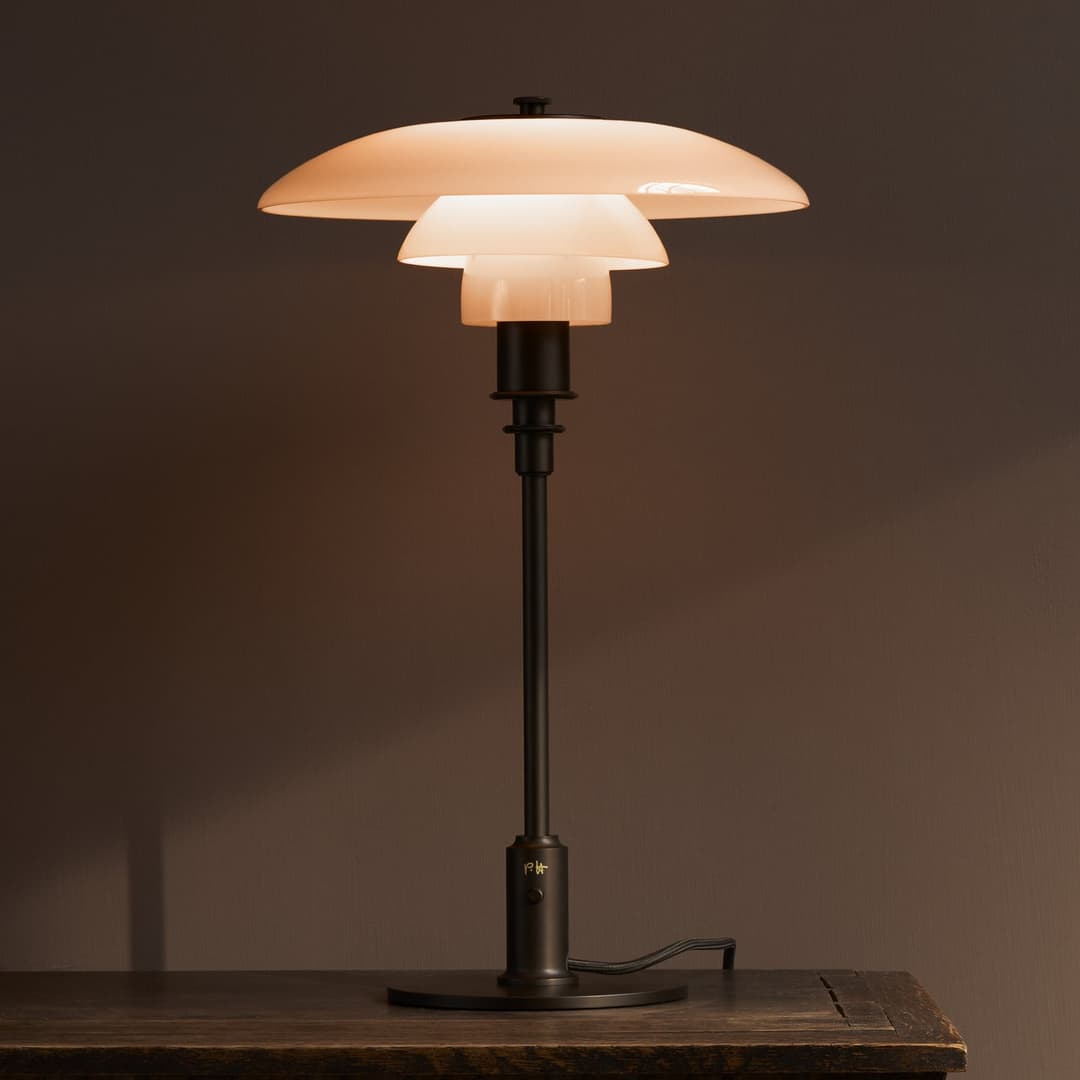 PH 3/2 Tischlampe dusty terracotta E14 - Louis Poulsen - Wohnzimmer - Modern - Messing - Mit Schirm