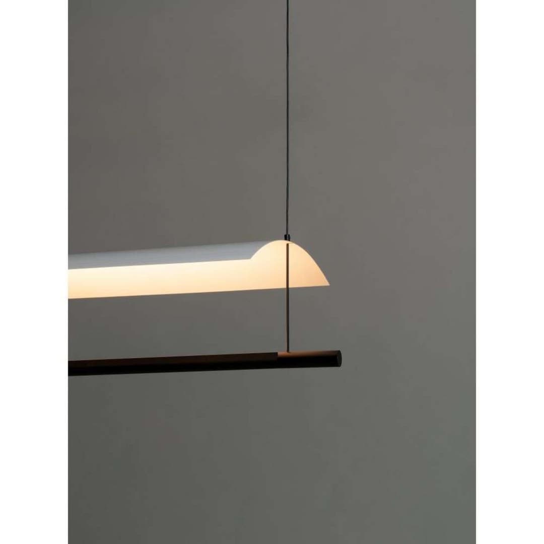 Lámina 85 Pendelleuchte White/Black - Santa & Cole - Esszimmer - Metall