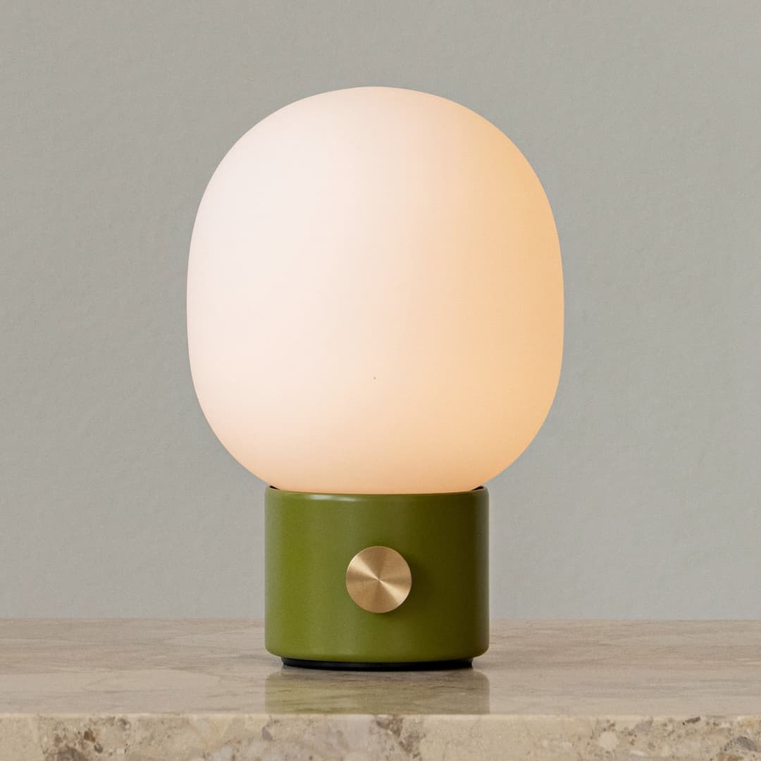 JWDA Portable Tischleuchte Dusty Green - Audo Copenhagen - Wohnzimmer - Design - Glas
