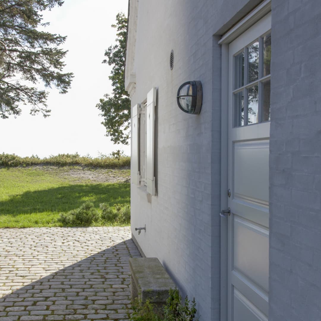 Skot LED-Außenwandlampe, Opal/Alu - Louis Poulsen - Terrasse - Design - Aluminium - Rund
