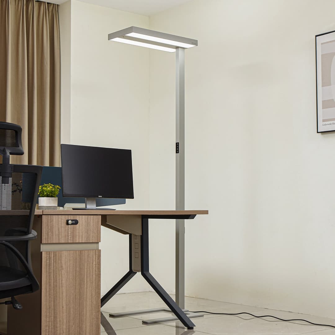 Logan Ultra LED-Stehlampe HCL CCT, dim., silber - Arcchio Logan Ultra HCL - Arbeitszimmer / Büro - Modern - Aluminium - Einflammig
