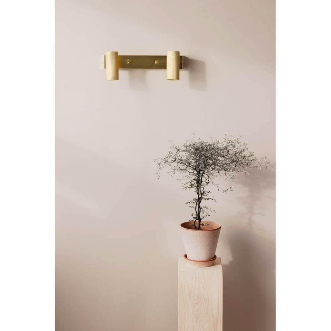 Hubble 2 Wandleuchte Brushed Brass - Globen Lighting - Wohnzimmer - Metall