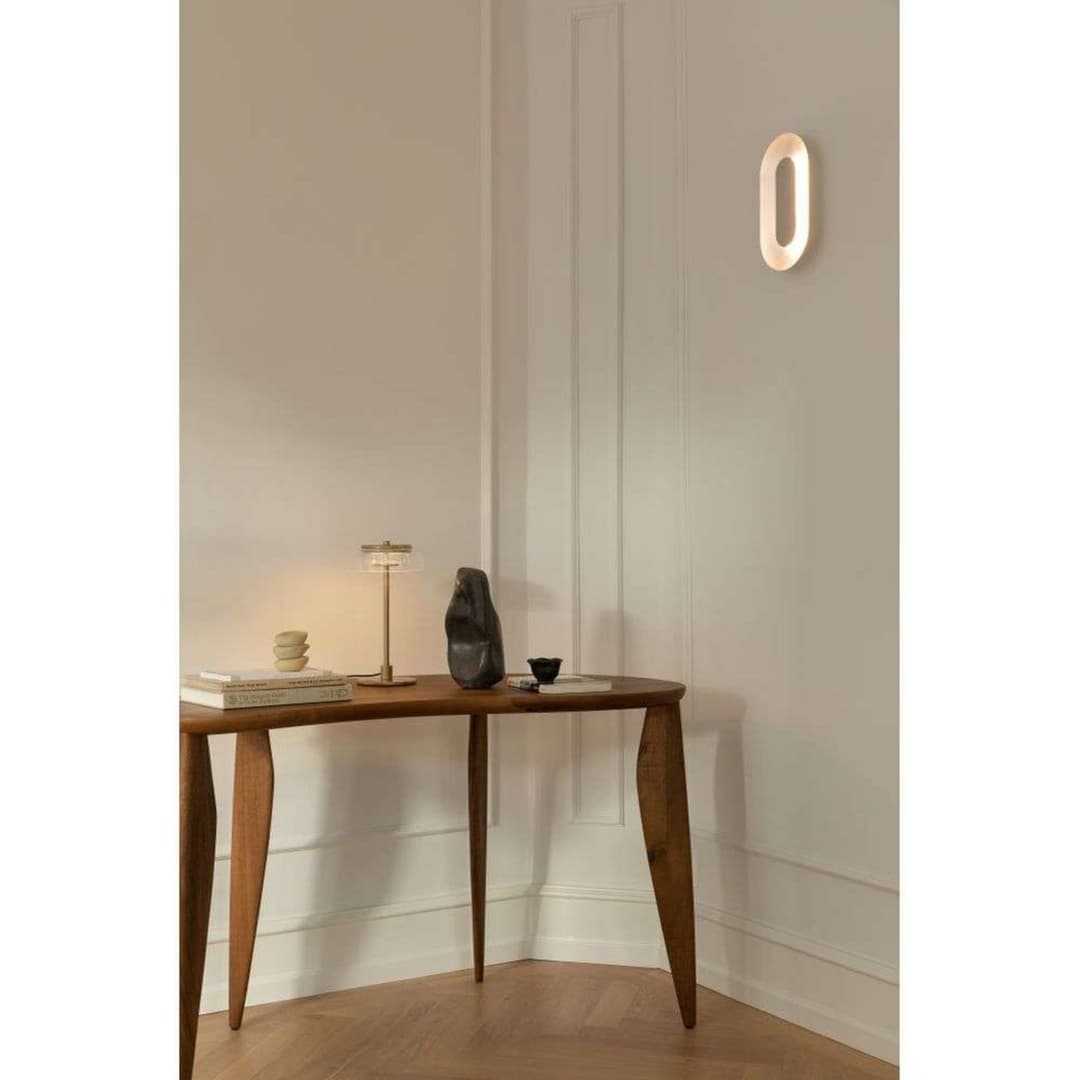 Sasi LED-Wandlampe, Höhe 29cm, messingfarben, Metall - Nuura - Wohnzimmer - Skandinavisch - Einflammig