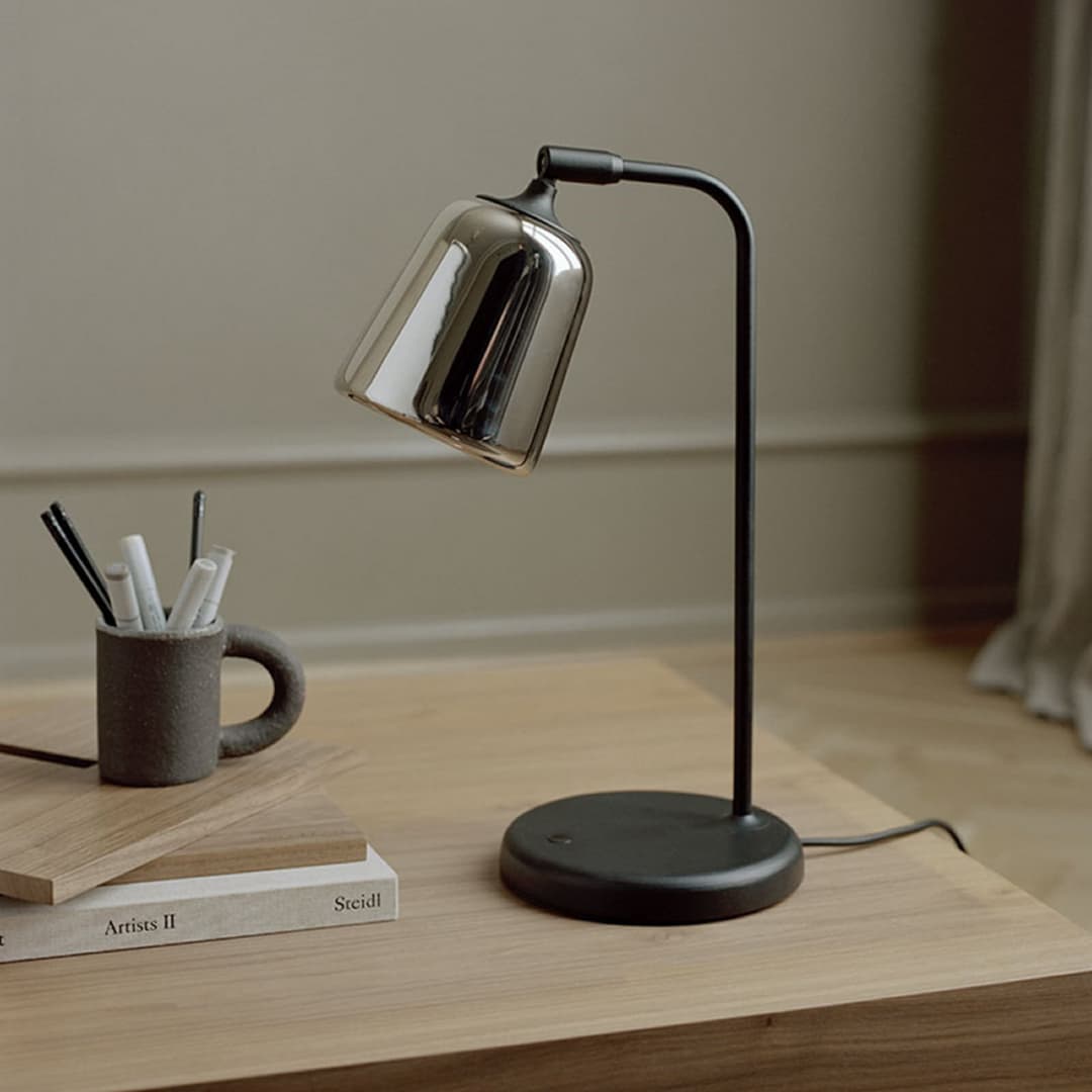 Material Tischleuchte Stainless Steel - New Works Material New Edition - Wohnzimmer - Design - Metall - Einflammig