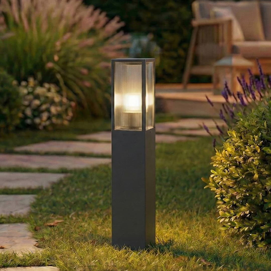 Peldar Wegeleuchte, 80 cm, anthrazit/geriffelt - Lindby - Terrasse - Modern - Aluminium - Einflammig