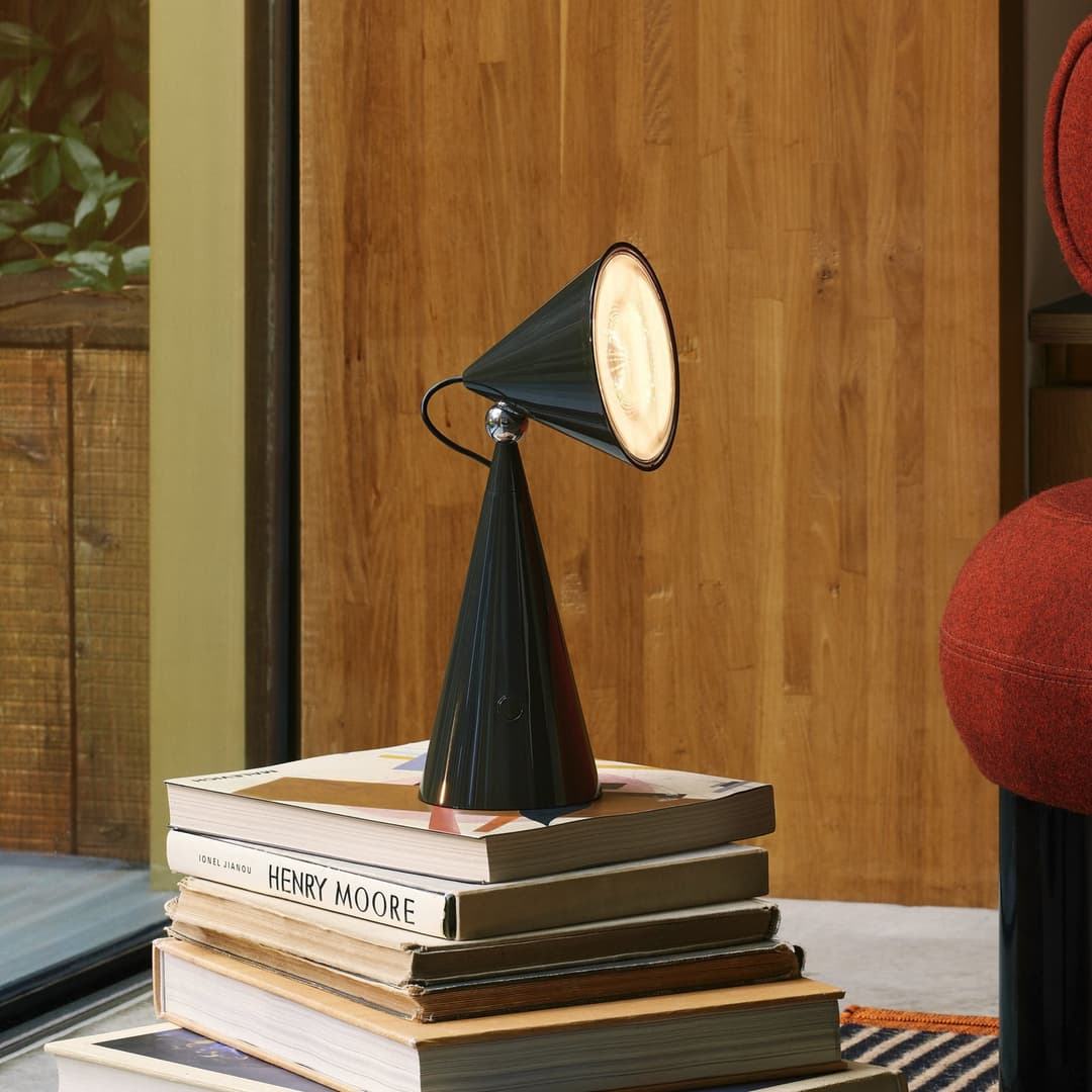 Pose Portable Tischleuchte Kelp - Tom Dixon - Wohnzimmer - Design - Kunststoff - Einflammig