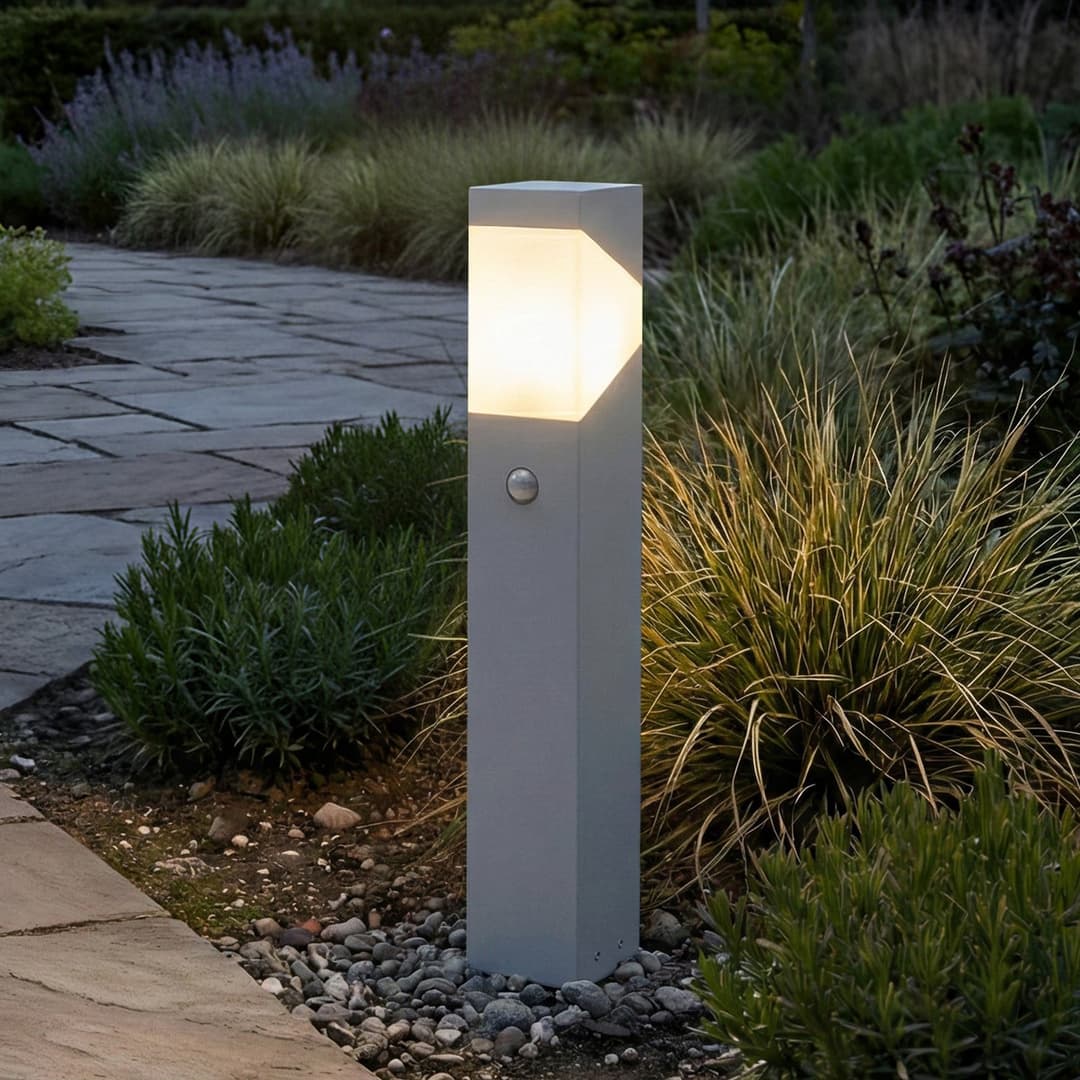 Kiran Sockellampe, hellgrau, Sensor, 60cm, IP44 - Lucande - Terrasse - Modern - Aluminium - Einflammig