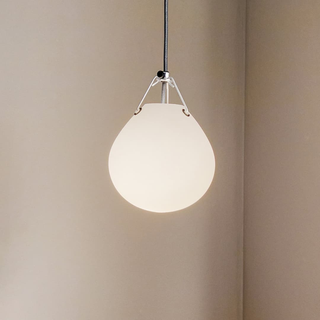 Moser Pendelleuchte Ø18,5 cm Matt White/Opal - Louis Poulsen - Wohnzimmer - Design - Glas - Einflammig