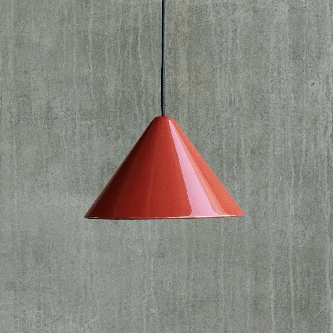Compass Pendellampe, rot, Ø 26 cm, GX53 - HAY - Wohnzimmer - Design - Aluminium - Einflammig