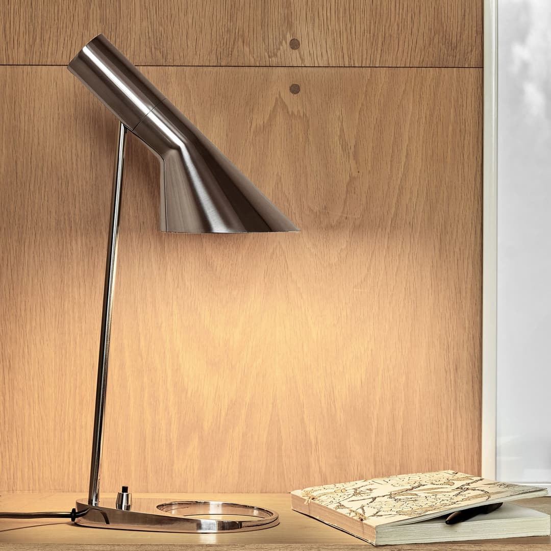 AJ Tischleuchte Polished Steel - Louis Poulsen - Wohnzimmer - Design - Metall - Einflammig