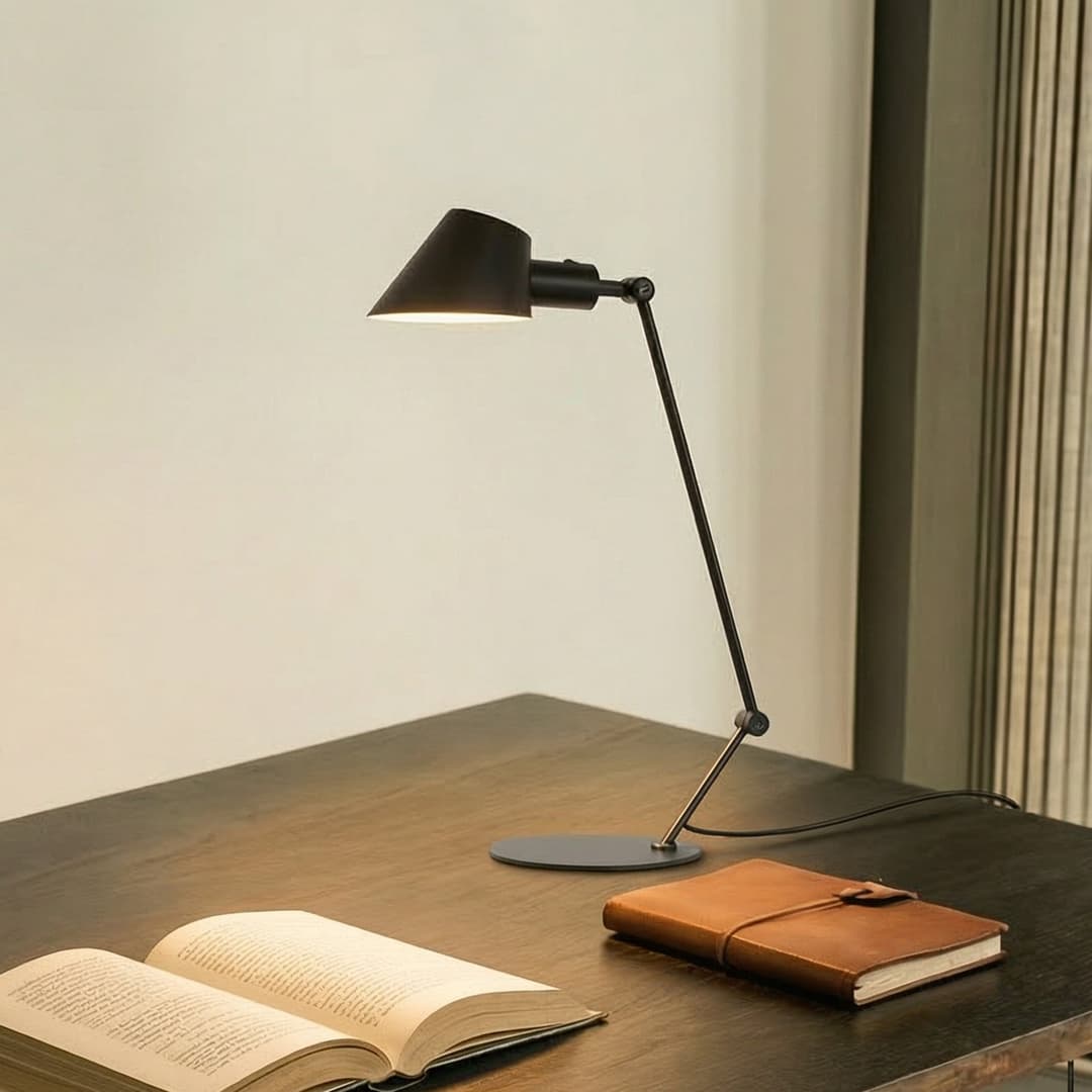 Corali Tischleuchte Schwarz - Lindby - Arbeitszimmer / Büro - Modern - Metall - Mit Schirm