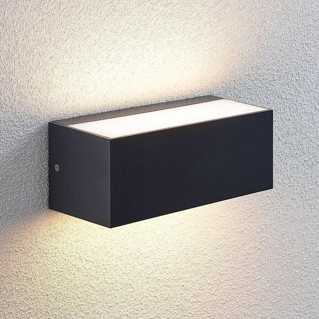 Nienke LED Außenwandleuchte IP65 L23 Dark Grey - Lindby - Balkon - Modern - Kunststoff - Eckig