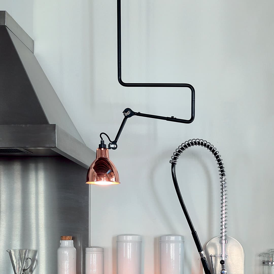 Lampe Gras 312 Deckenleuchte, schwarz/schwarz/kupfer – DCW - Wohnzimmer - Metall