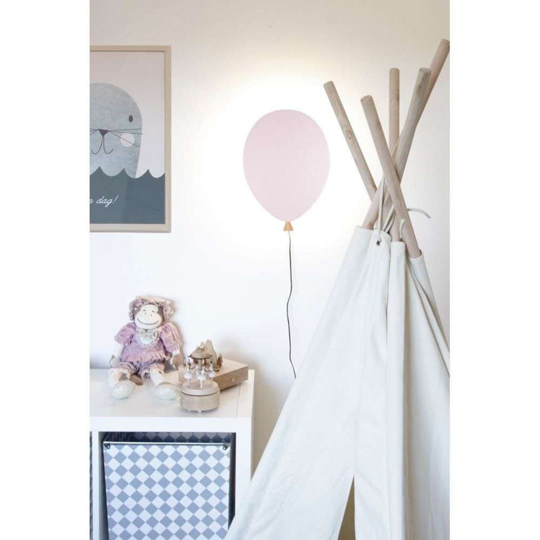 Balloon Wandleuchte Rose - Globen Lighting - Wohnzimmer - Holz