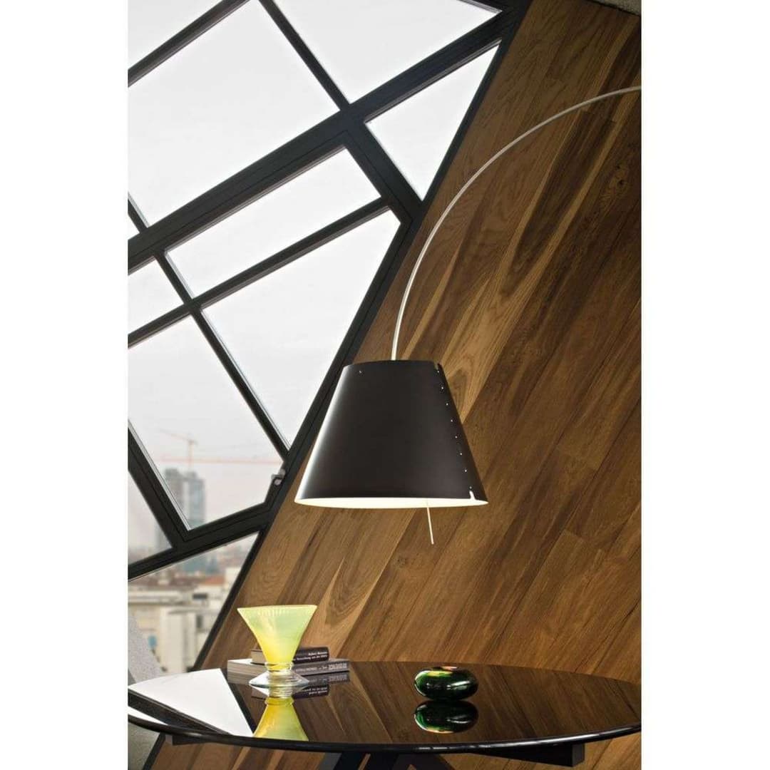 Lady Costanza Stehleuchte m/Dimmer Weiß/Schwarz - Luceplan - Wohnzimmer - Metall