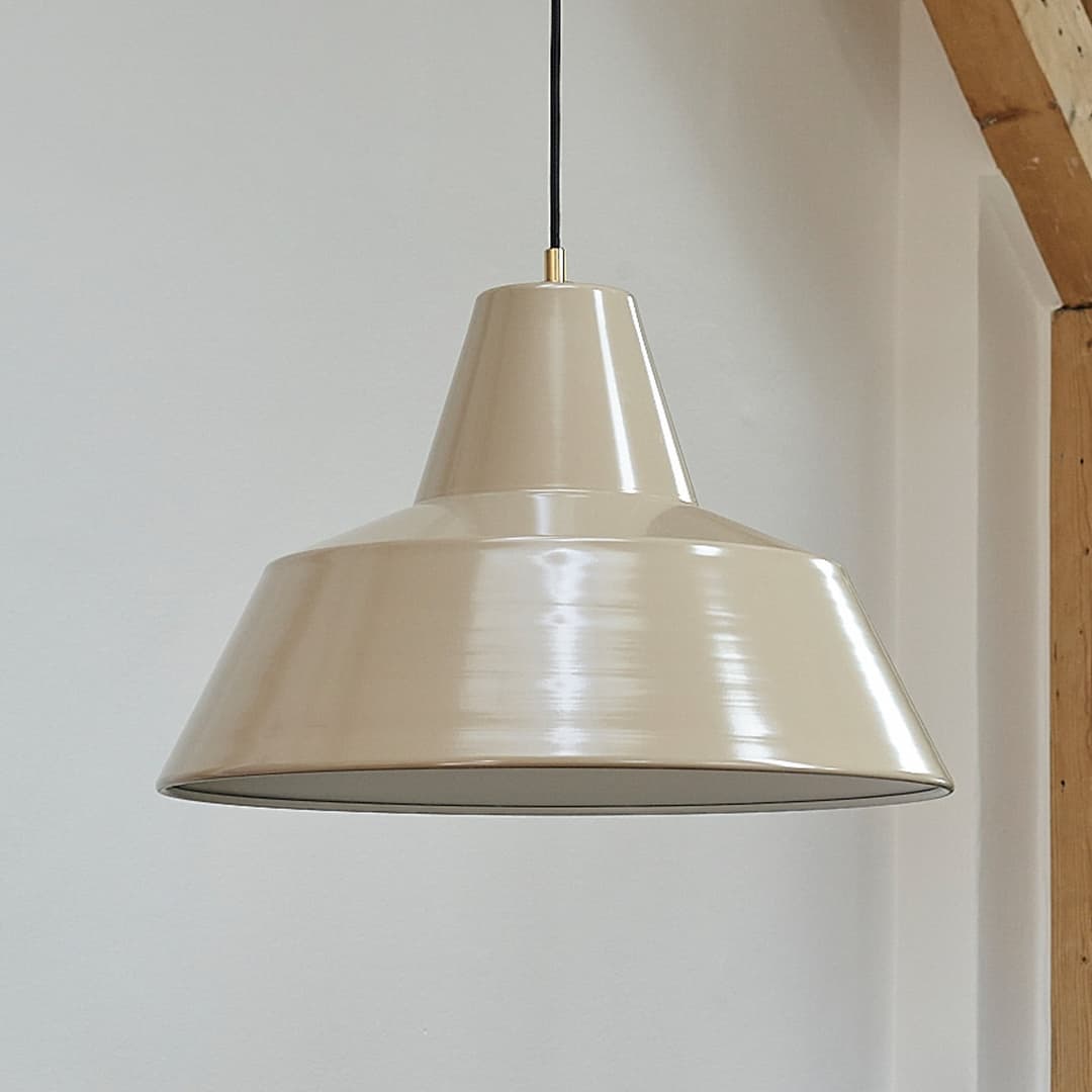 Workshop W4 Pendelleuchte, beige, Alu, E27 - Made By Hand - Esszimmer - Design - Aluminium - Einflammig