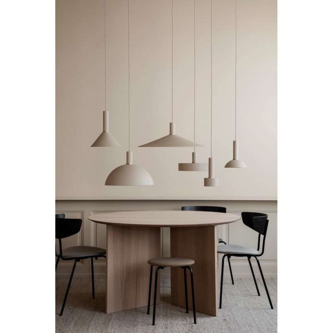 Collect Pendelleuchte Angle Low Cashmere - Ferm Living - Esszimmer - Metall