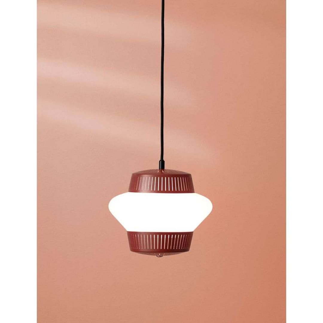 Opal Arch Pendelleuchte, rot, Ø 26 cm - Warm Nordic Pendelleuchte Opal Arch - Esszimmer - Design - Metall - Einflammig