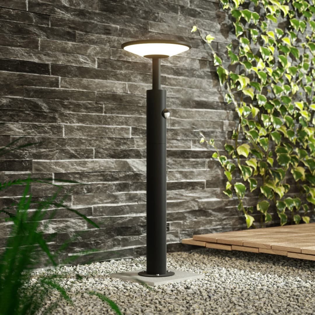 Fenia LED-Wegelampe, 60 cm, Sensor, IP54, anthrazit - Lucande - Terrasse - Modern - Aluminium - Einflammig